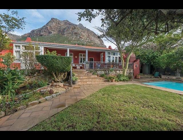 3 BEDROOM HOUSE FOR SALE IN MUIZENBERG